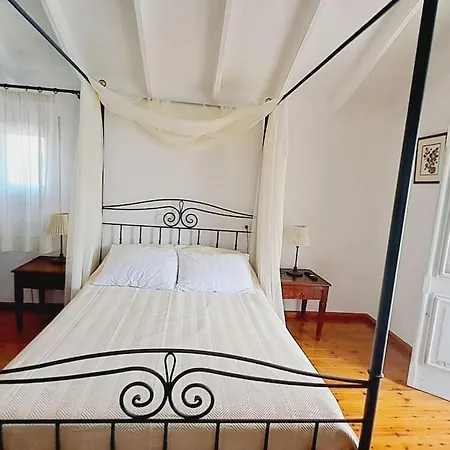 Villa Kochili. Symi