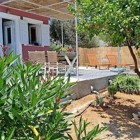 Kochili. Villa *