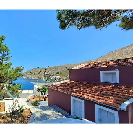 Kochili. Villa Symi